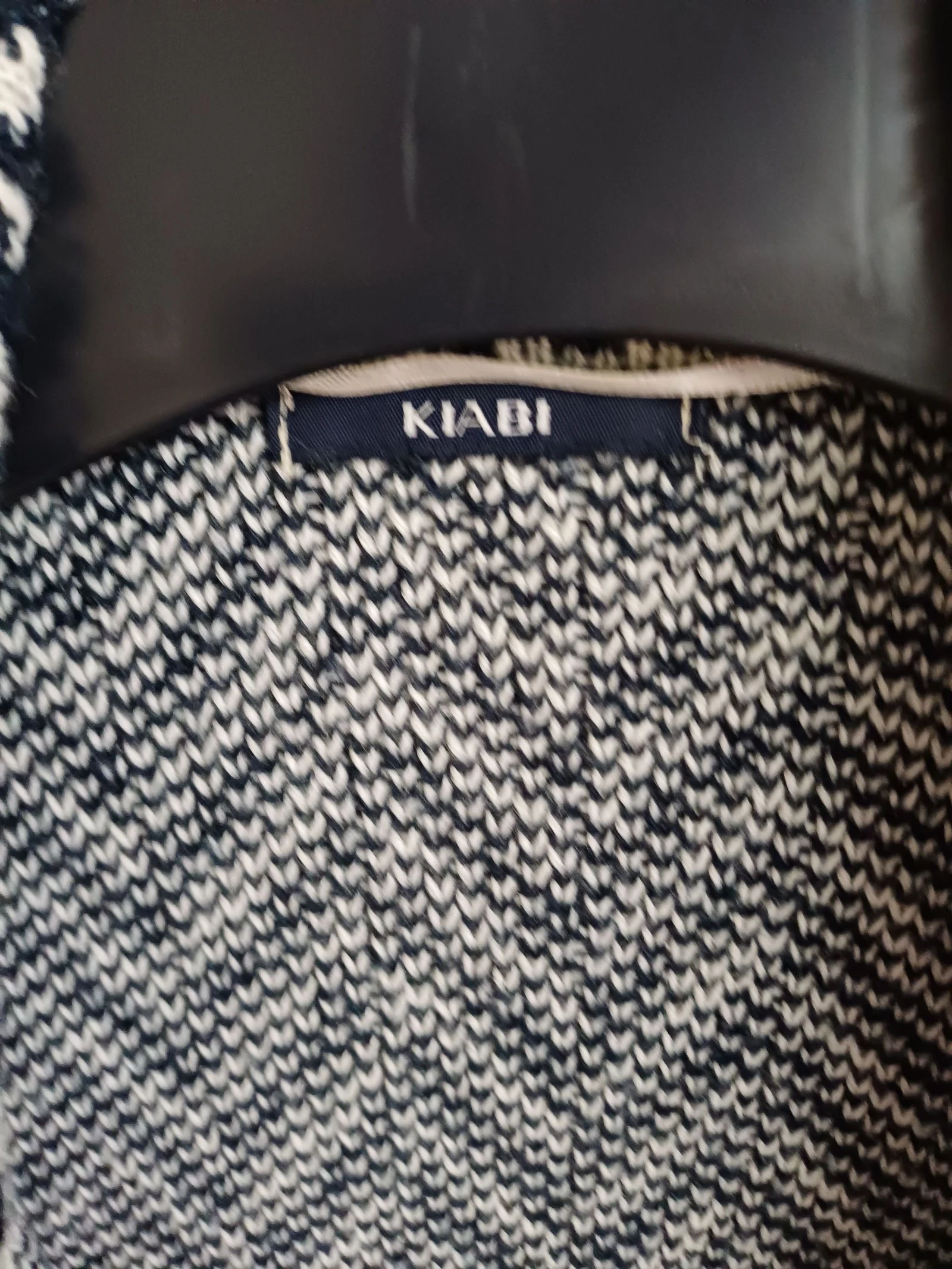 Cardigan branco e preto estilo tricotado - G/GG Kiabi – photo 4